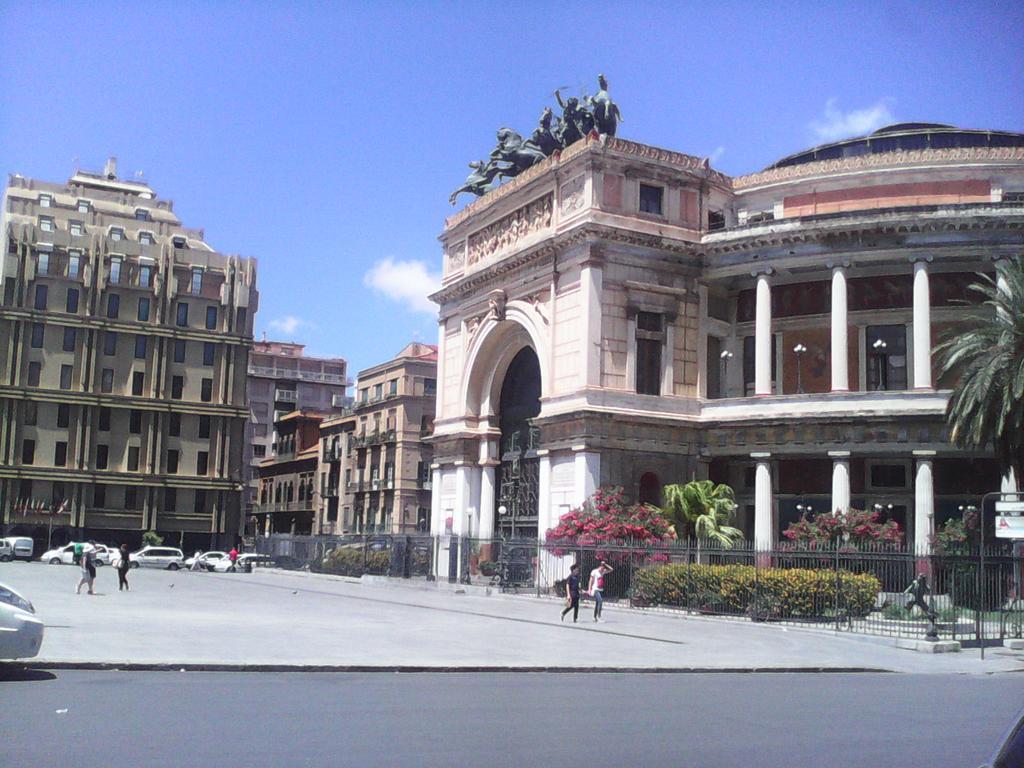 Palermo Centrale Eksteriør billede